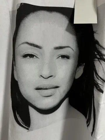 Sade sacai t셔츠 사이즈 3 택 포함 미사용 새상품