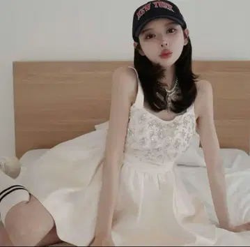 Darich 다리치 주얼리 플레어 튜닉 화이트 비쥬 새상품