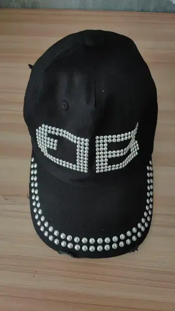 BEEDEN STUDS DAMAGE CAP BLACK