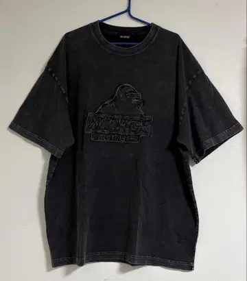XLARGE 티셔츠 로고 자수