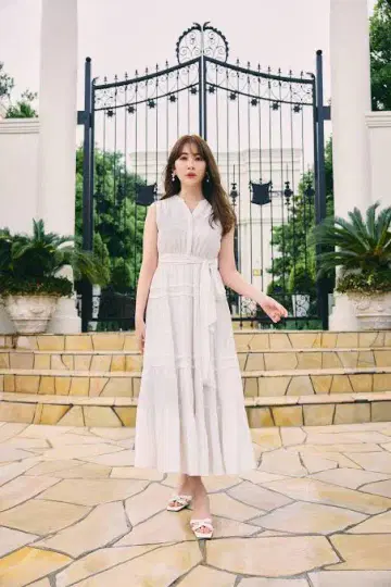 her lip to Scala Lace-Trimmed Dress