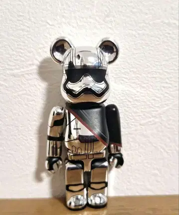 BE@RBRICK 100% 캡틴 파스마 퍼스트 오더