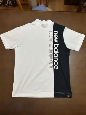 New Balance 모크넥 셔츠 화이트/블랙
