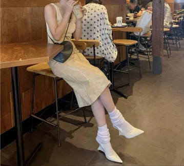 프론트 지퍼 코팅 스커트