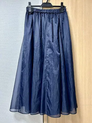 네이비 플레어 스커트 쉬폰