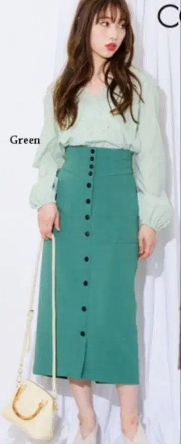 코코딜 그린 버튼 타이트 스커트