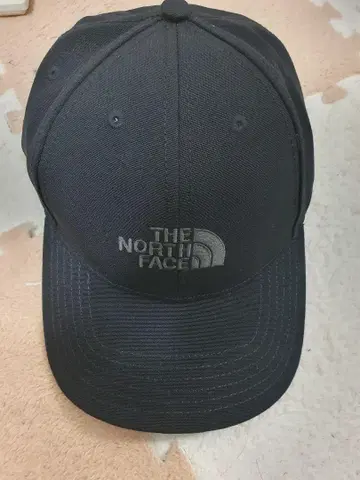 THE NORTH FACE 블랙 야구 모자