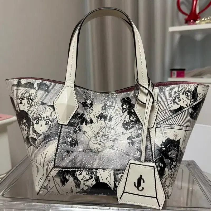세일러문 지미추 콜라보 토트백 jimmychoo