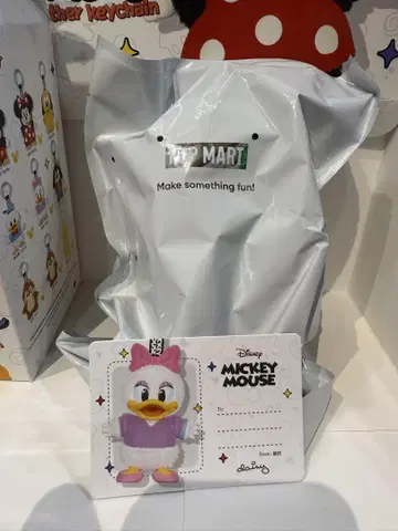 POPMART 팝마트 미키 패밀리 데이지
