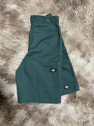 Dickies 디키즈 루즈핏 다크 그린 숏 팬츠