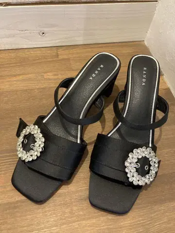 인기 RANDA 란다 비쥬 블랙 뮬