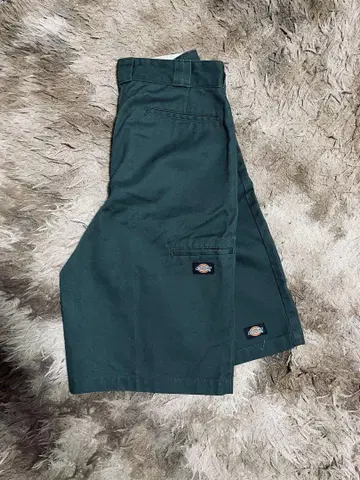 Dickies 디키즈 루즈핏 다크 그린 숏팬츠