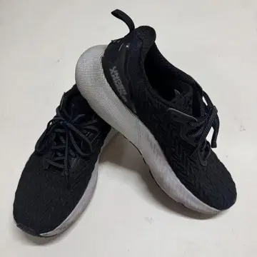 언더아머 스니커즈 29cm