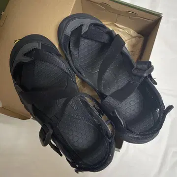 KEEN ZERRAPORT II 킨 제라포트 블랙