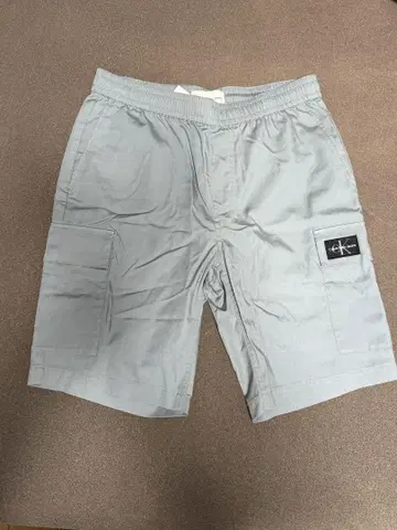 새상품 Calvin Klein Jeans 카고 숏팬츠