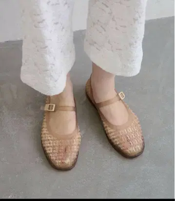 MELISSA Harper Ad Merry Jane 38size