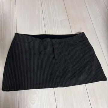 Brandy Melville 스트라이프 미니 스커트 뒤 지퍼 y2k