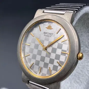 세이코 V701-1K10 라운드 실버 쿼츠 SEIKO