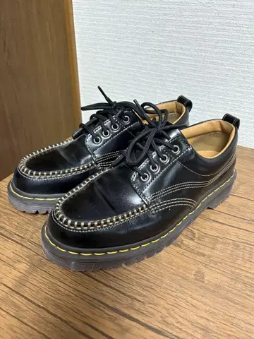 Dr. Martens Lovel New 블랙 42 박스 있음