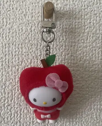 산리오 치비토모 헬로키티 과일 사과
