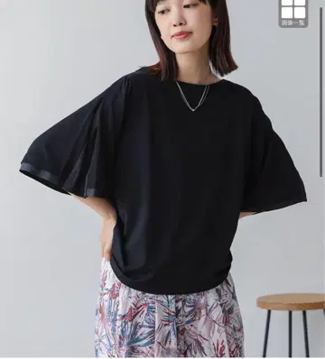 2025 여름 새상품 부즈루드 소매 플레어 새틴 절개 티셔츠