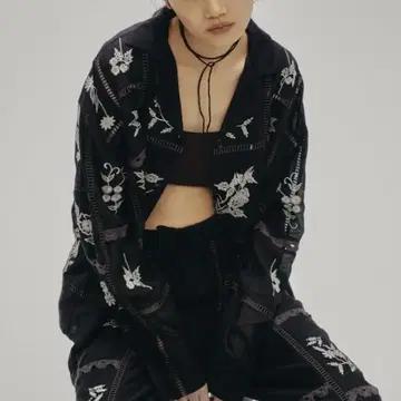 TODAYFUL 자수 패치워크 셔츠