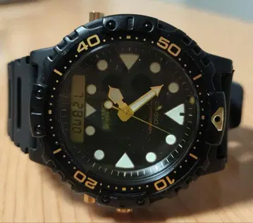 빈티지 CASIO AQ-110 쿼츠 데지아나 블랙
