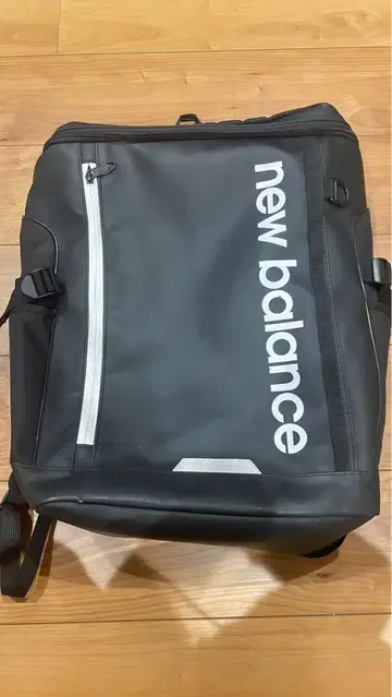 new balance 블랙 백팩
