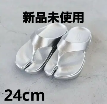 [최저가 새상품 메루카리] PAES 메탈릭 타비 샌들 24cm