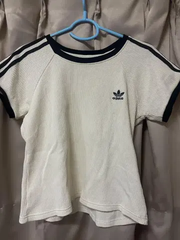 adidas 여성용 M 예쁜 티셔츠