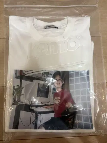 Kemiostore 케미오 유년기 그래픽 티셔츠 (화이트)