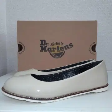 Dr.Martens 닥터마틴 펌프스 플랫슈즈
