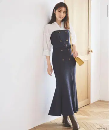 새상품 택 포함 리리안캐럿 트렌치 뷔스티에 도킹 원피스 벨트 없음