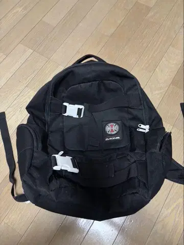 DAKINE 블랙 백팩