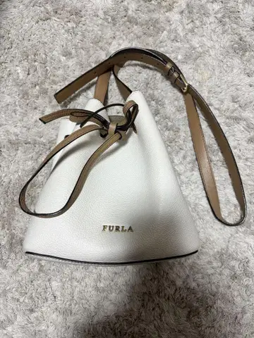 FURLA 화이트 가죽 숄더백