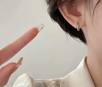 심플 후프 귀걸이 다이아몬드 장식