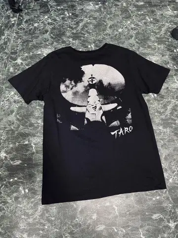 오카모토 타로 태양의 탑 그래픽 프린트 반팔 티셔츠 만박 사이즈 L
