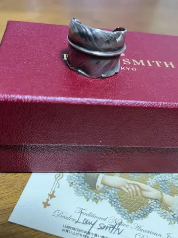LARRY SMITH 페더 반지 라리 스미스