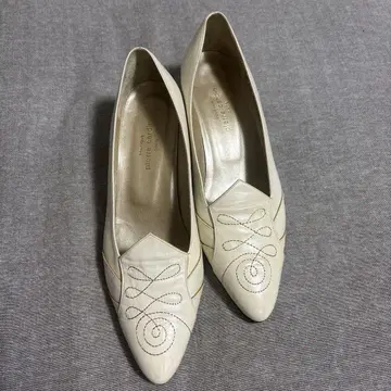 pierre cardin 아이보리 하이힐