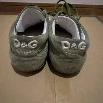 D&G 올리브 그린 스니커즈