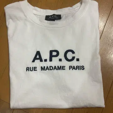 A.P.C. 화이트 반팔 티셔츠 로고 프린트