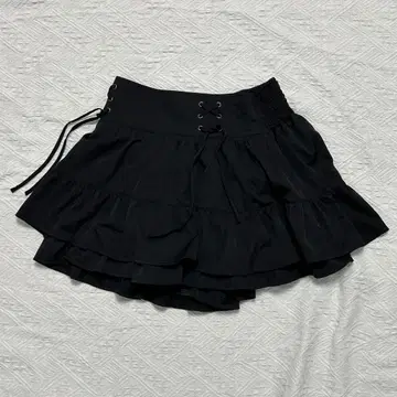 [ Ank Rouge ] 미사용품 블랙 플레어 팬츠 스커트 레이스업