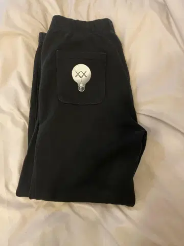 UNIQLO 유니클로 x KAWS 카우스 맨투맨 팬츠 블랙 XL