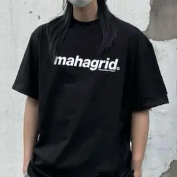 마하그리드 BASIC LOGO TEE 반팔 프린트 티셔츠