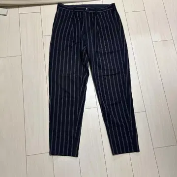 네이비 스트라이프 슬랙스 L united arrows