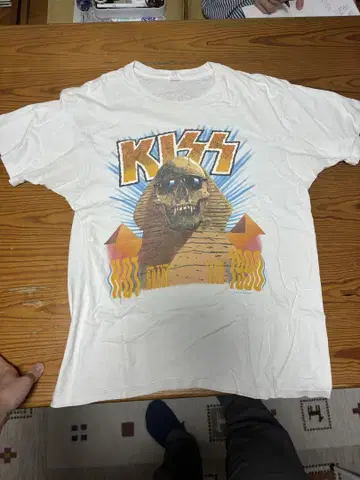 KISS 90s 티셔츠