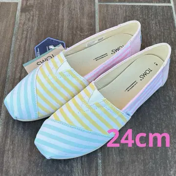TOMS 스트라이프 패턴 슬립온 24cm 새상품