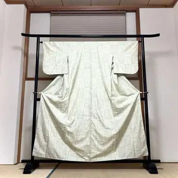 오시마 명주 화이트 오시마 가로쌍 사각 꽃과 풀 무늬 PK-1023