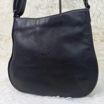 kitamura 키타무라 숄더백 가죽 로고 엠보 블랙