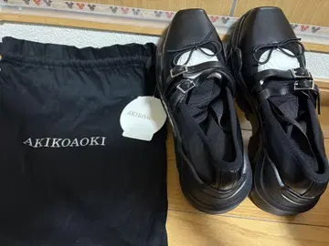 AKIKOAOKI 아키코 아오키 Giselle Faux-leather
